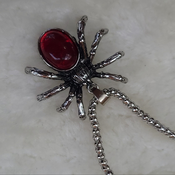 Gothic Style Red Crystal Cute Spider Pendant Necklace Punk Rock Halloween - Picture 7 of 8